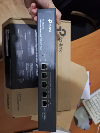 TP-Link SafeStream Gigabit VPN Router