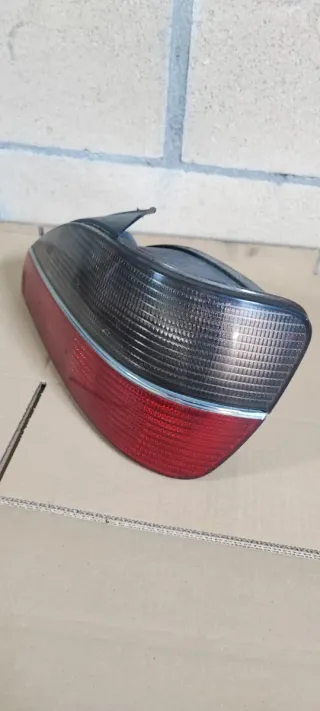 Piloto trasero Peugeot 306 Sedán