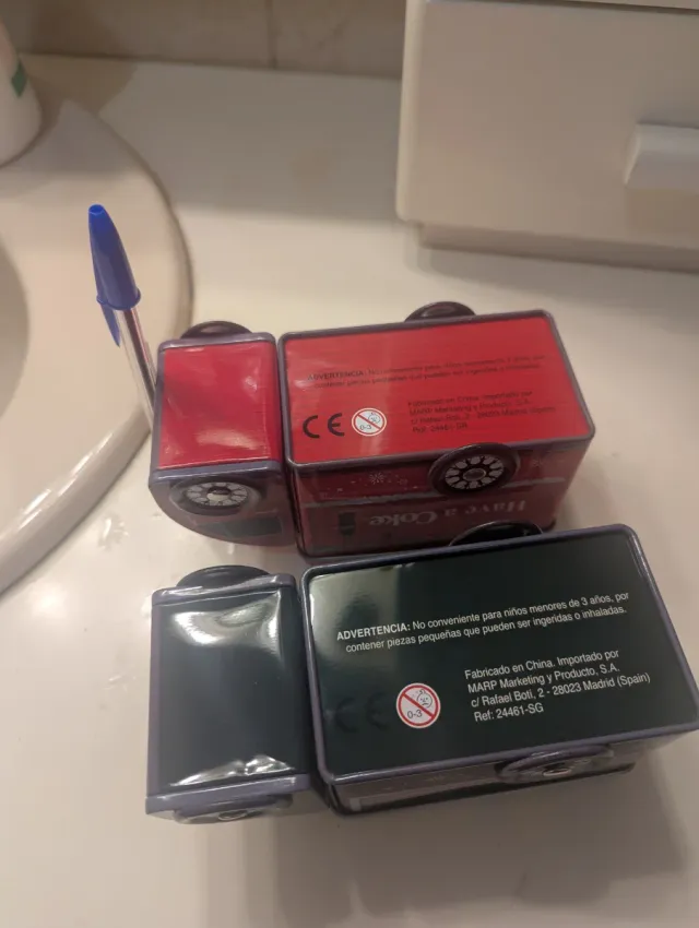 2 Latas caja Coca Cola Navidad Camiones