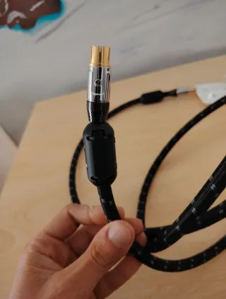 TV Samsung 55 4K HDR + Cavo Antenna Oehlbach