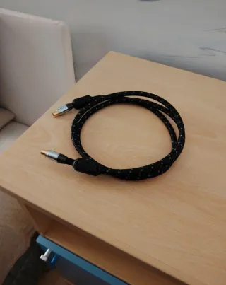 TV Samsung 55 4K HDR + Cavo Antenna Oehlbach