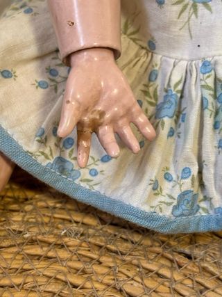 Antigua muñeca Año1918-1920, articulada con cabeza