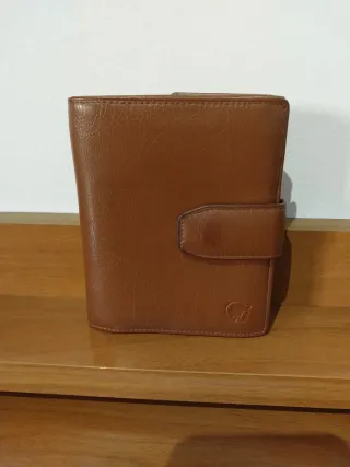 Monedero, billetero y tarjetero de piel