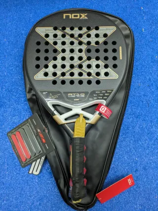 Pala Nox AT10 18K Agustin Tapia 2026