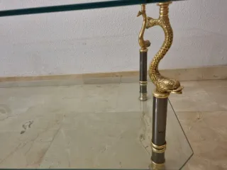 Mesa de centro cristal y metal dorado