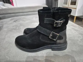 Botines Gioseppo Negros con Hebillas