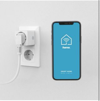 Enchufe WLAN HomeKit comm. Voc./por APPL. 3680 W 16 A