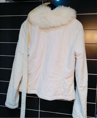 Chaqueta blanca cuello pelo Talla S