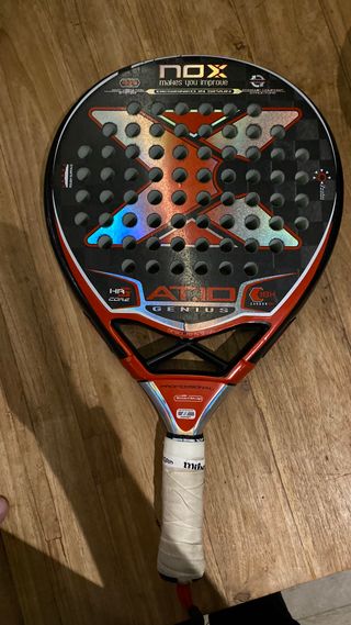 Pala de pádel NOX AT10 Genius