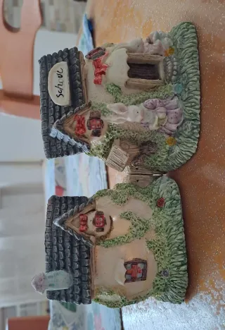 Casetta miniatura scuola coniglietti