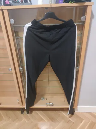 Pantalón largo Under Armour Talla S