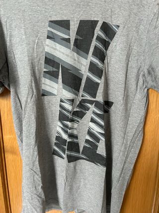 Camiseta Nike Gris Talla M Hombre