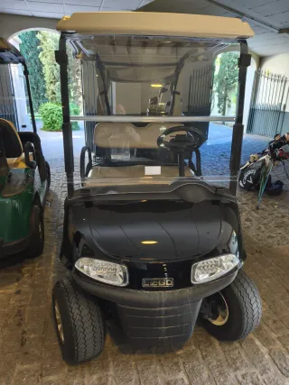 Buggy de Golf EZGO Negro