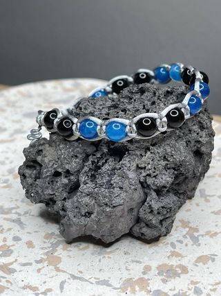 Bracciale cordino nero con pietre naturali