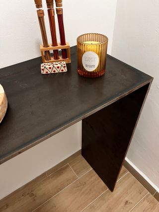 Consola recibidor íntegramente de hierro forjado.