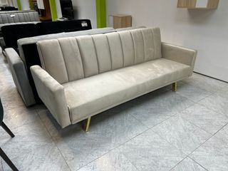 Sofá Terciopelo Beige Patas Doradas