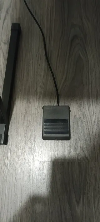 Teclado Rockjam 61 teclas con soporte y banqueta