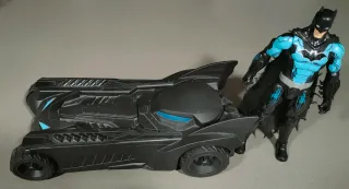 Coche Batmóvil con figura Batman