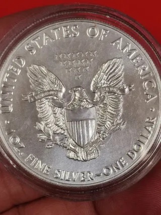 Dos monedas de Plata para Pablo