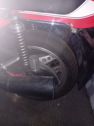 Honda CB900 F2 Roja y Blanca 1982