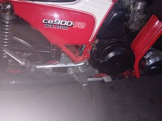 Honda CB900 F2 Roja y Blanca 1982