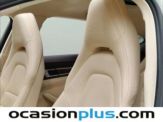 Porsche Panamera Turbo 404 kW (550 CV)