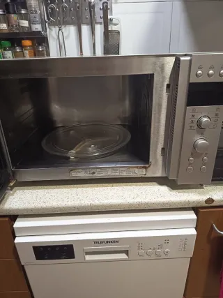 Horno Grill y Microondas