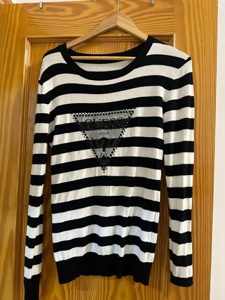 Jersey Guess Rayas Negras y Blancas