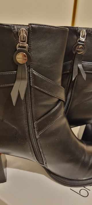 Stivaletti Braccialini neri in pelle