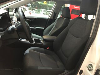 Toyota RAV4 220H ADVANCE 4x2 2025