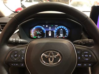 Toyota RAV4 220H ADVANCE 4x2 2025