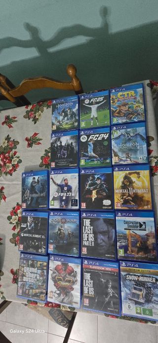 PS4 con 15 juegos y 5 mandos