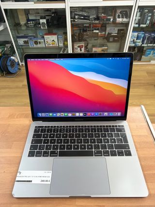 MacBook Pro 2017 13” i5 8GB RAM 256GB SSD