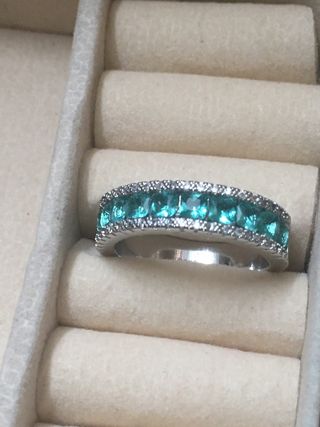 Anillo de Plata con Turquesas
