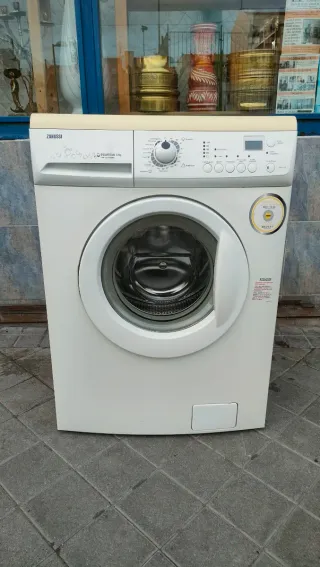 Lavadora ZANUSSI ESSENTIAL ZEG 6120 6Kg 640513971