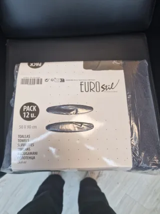 Pack 12 Toallas Eurostil 50x90cm Barbería