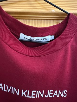 Camiseta Calvin Klein Jeans Roja Manga Larga