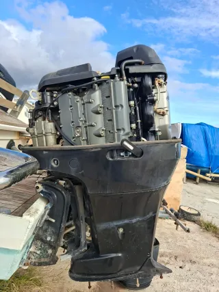 Suzuki FD250CV 4 Tiempos Motor Fueraborda