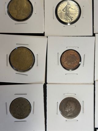 Colección de Billetes y Monedas Extranjeras