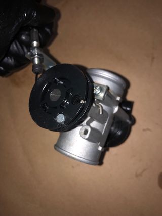 Cuerpo de aceleración benelli bn 125 (2022)