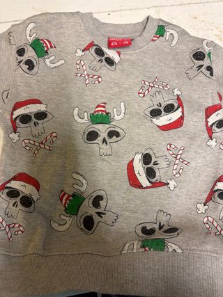 Jersey Navidad Calaveras Niño Gris talla 4-5