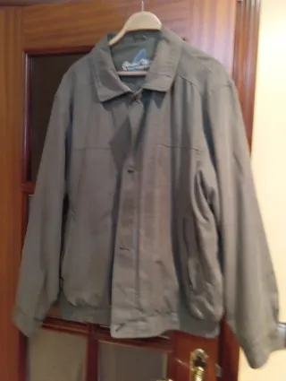 Chaqueta hombre verde oliva