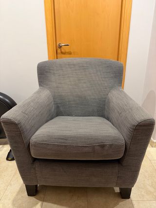 Butaca de tela gris