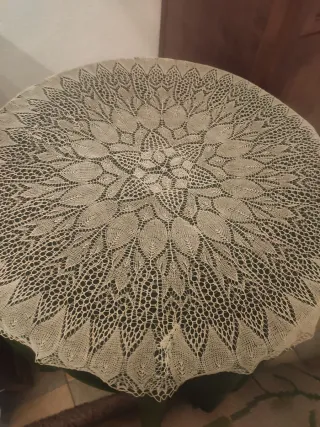 Mesa camilla madera con cristal, faldas y tapete