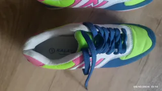 Zapatillas  colores azul, verde, rosa