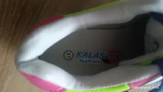 Zapatillas  colores azul, verde, rosa