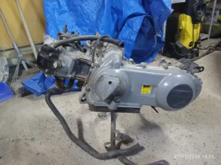 Motor Piaggio X Evo 125