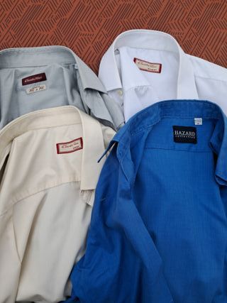 Camisas manga corta traje beige y azul