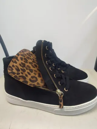 Zapatillas Mimao negras con cremallera