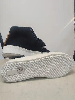 Zapatillas Mimao negras con cremallera